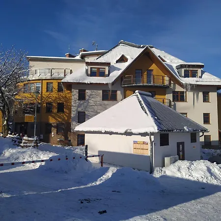 Klara Apartment *