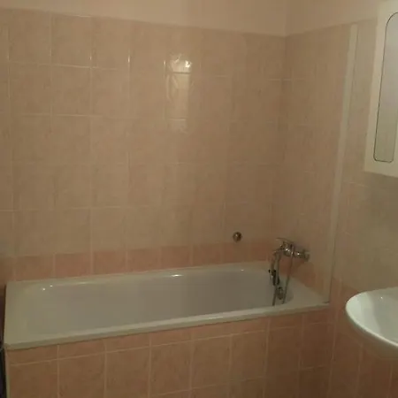 Klara Apartman *